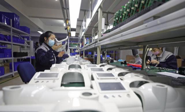 全球呼吸机供应短缺 各国积极保障呼吸机产业链安全